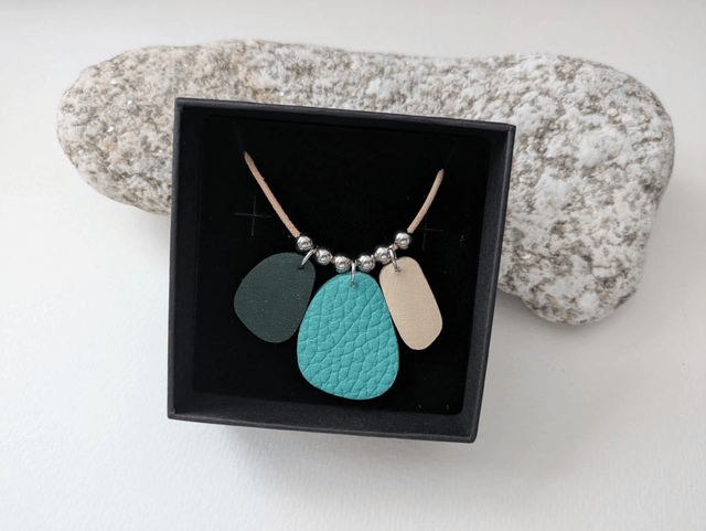 Pebble Necklace (2)