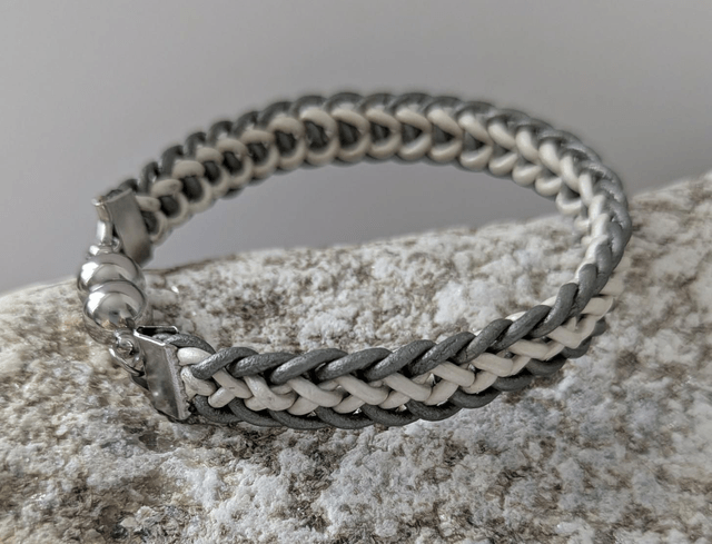 Slim Flat Braid Kumihimo Bracelet (3)