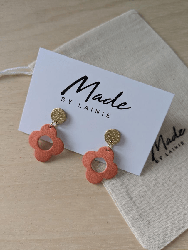 Retro Flower Drop Earrings (1)