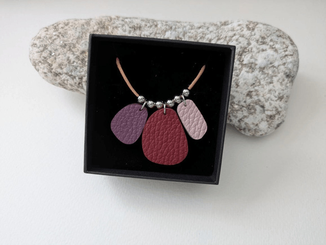 Pebble Necklace (2)