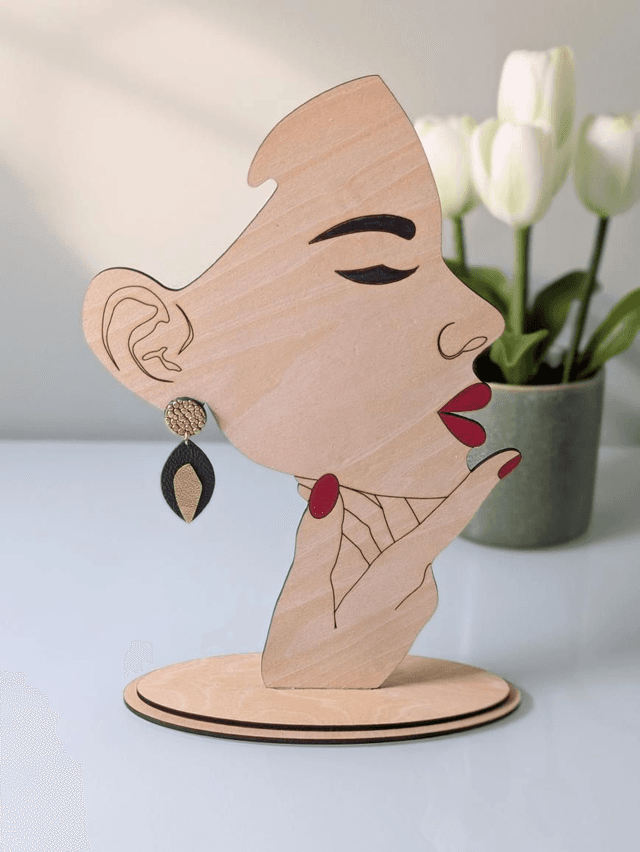 Elegant Leaf Earrings